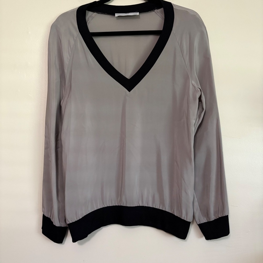 Amanda Uprichard Womens Grey Black V-Neck Long Sleeve Contrast Trim Blouse Large